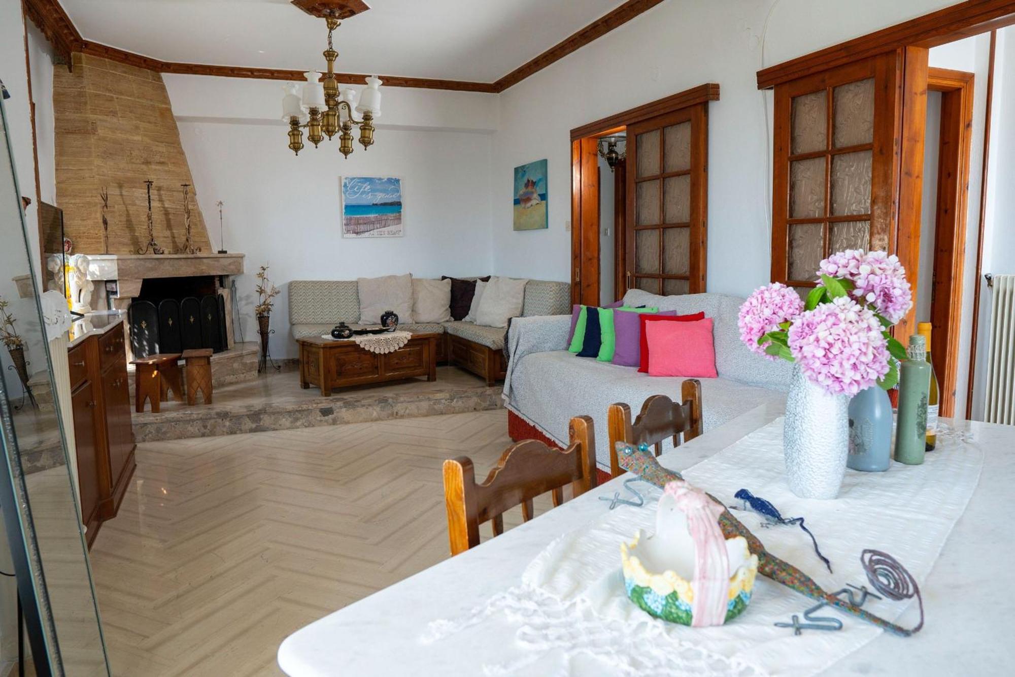Paradeisos Apartment