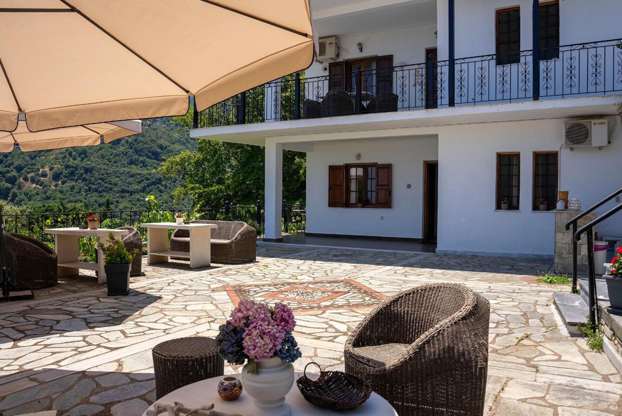 Paradeisos Apartment