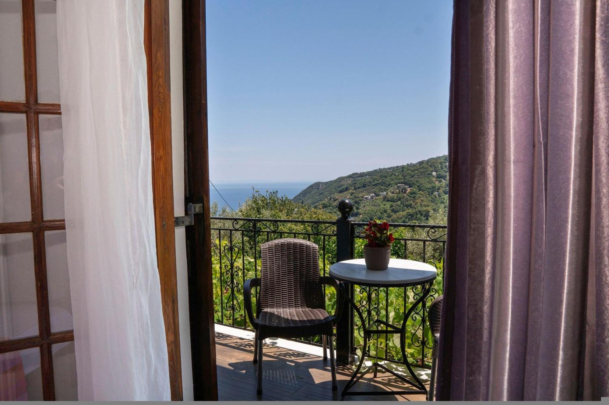 Apartment Paradeisos