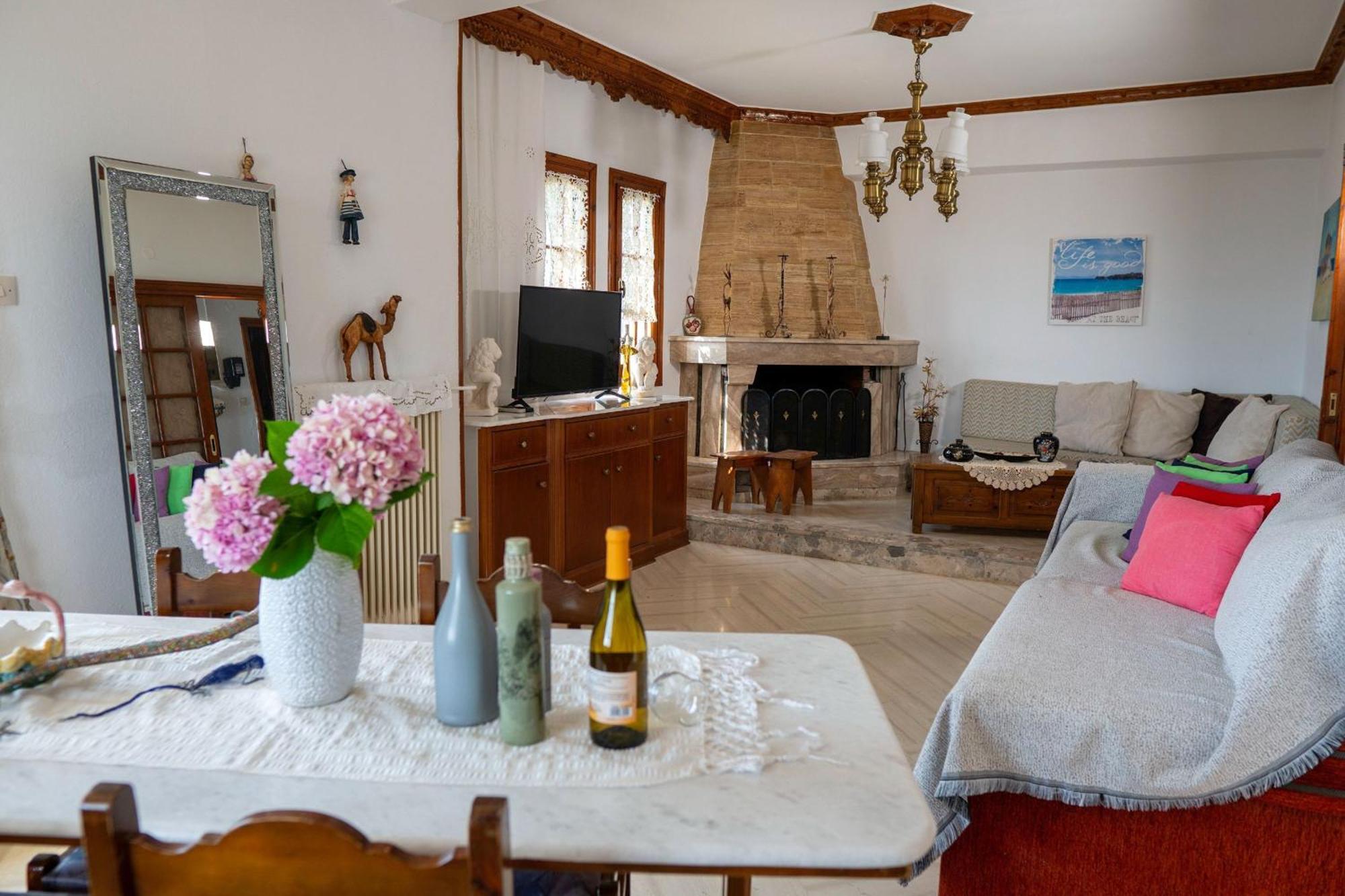 Paradeisos Apartment Agios Dimitrios (Magnesia)