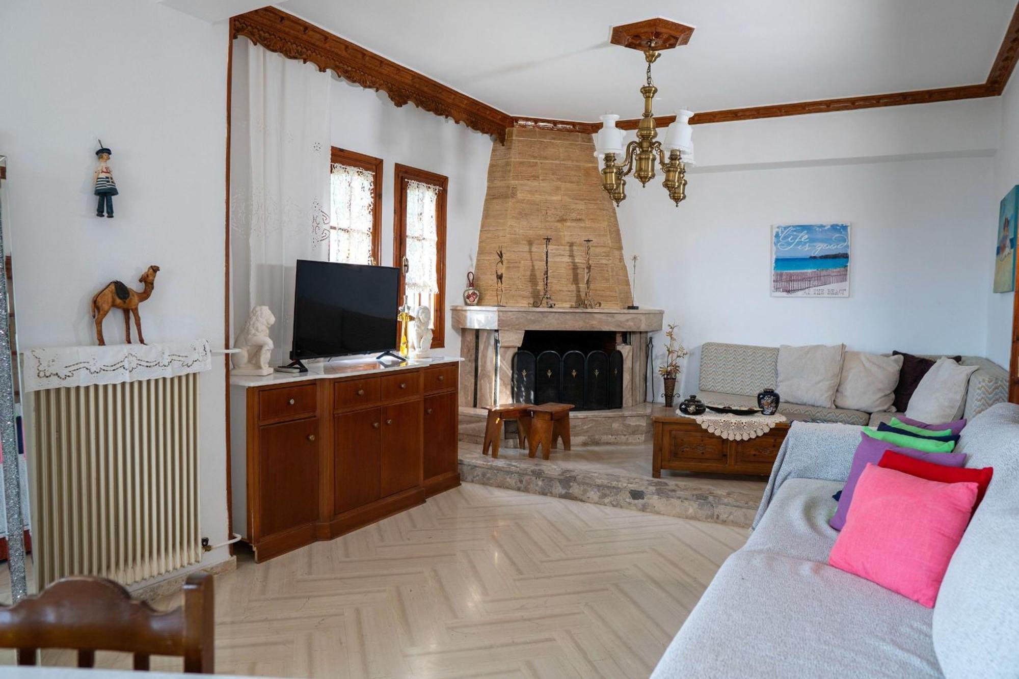 Paradeisos Apartment